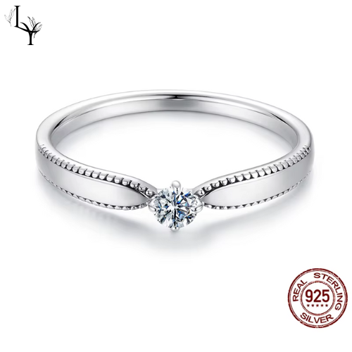 Women’s Radiant Moissanite Ring – 925 Silver