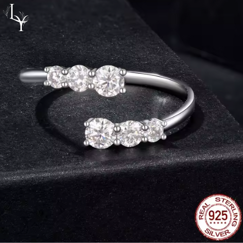 Women’s Moissanite Ring – 925 Silver