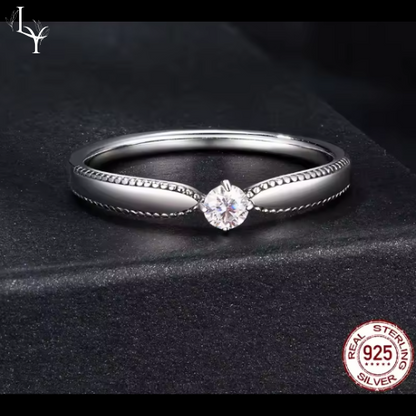 Women’s Radiant Moissanite Ring – 925 Silver