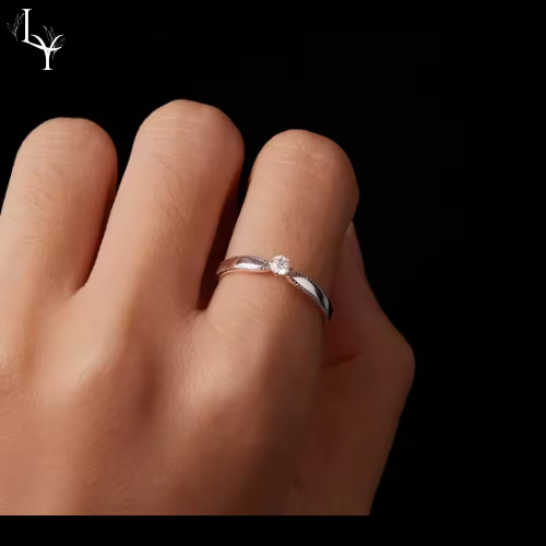 Women’s Radiant Moissanite Ring – 925 Silver