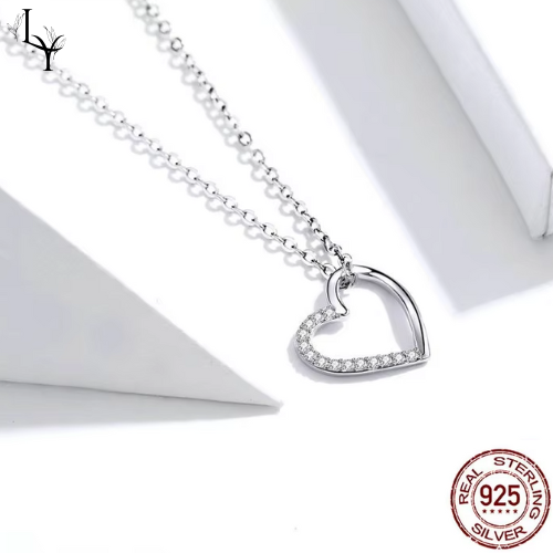 Women’s Heart Necklace – Platinum Plated 925 Silver
